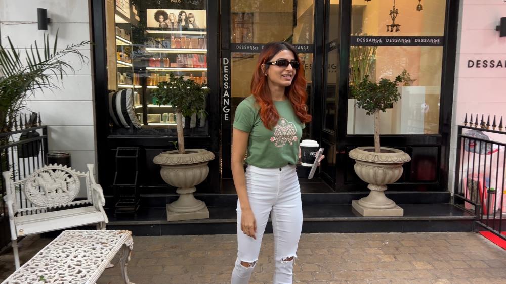 samantha-prabhu-was-seen-at-a-popular-salon-in-bandra-taking-time-for-self-care-and-looking-effortlessly-stylish